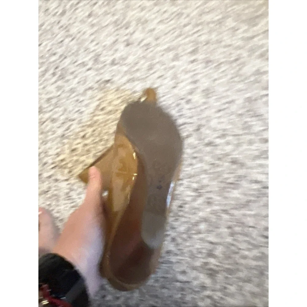 Tory Burch 'Sally' Women's Beige Leather Wedges Gold-Tone Logo - Sz 5.5, 2.5